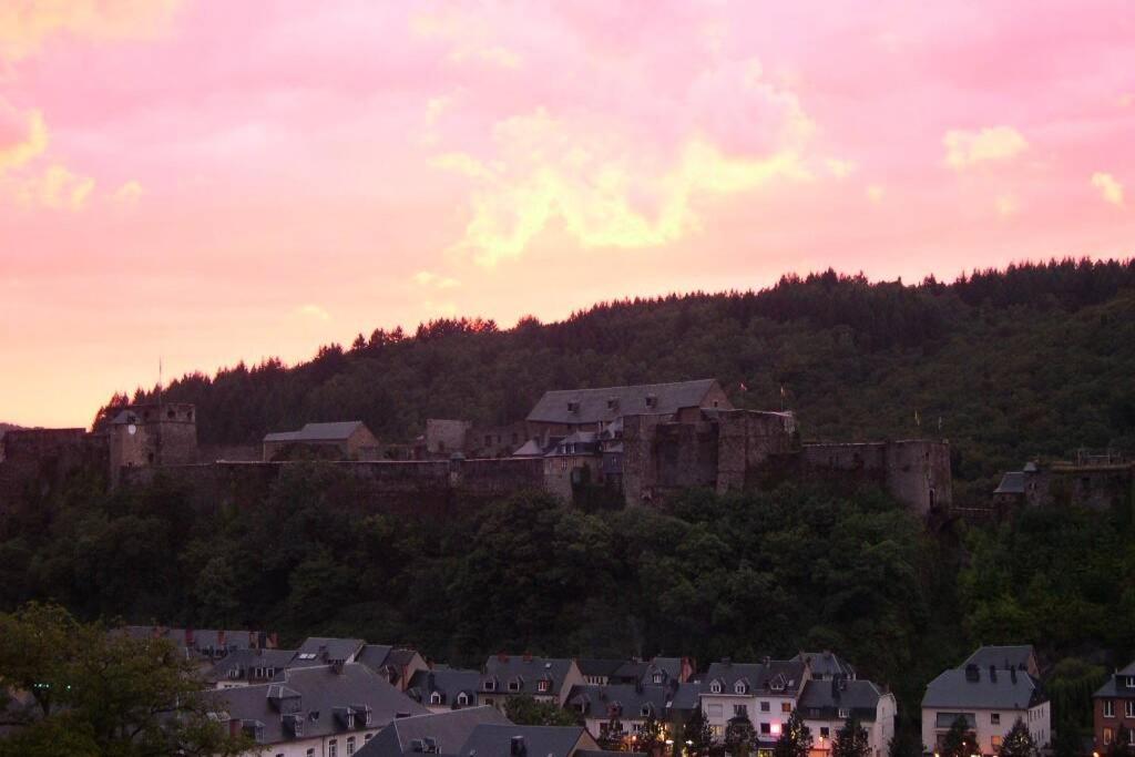 À Bouillon, appartement vintage vue sur le château