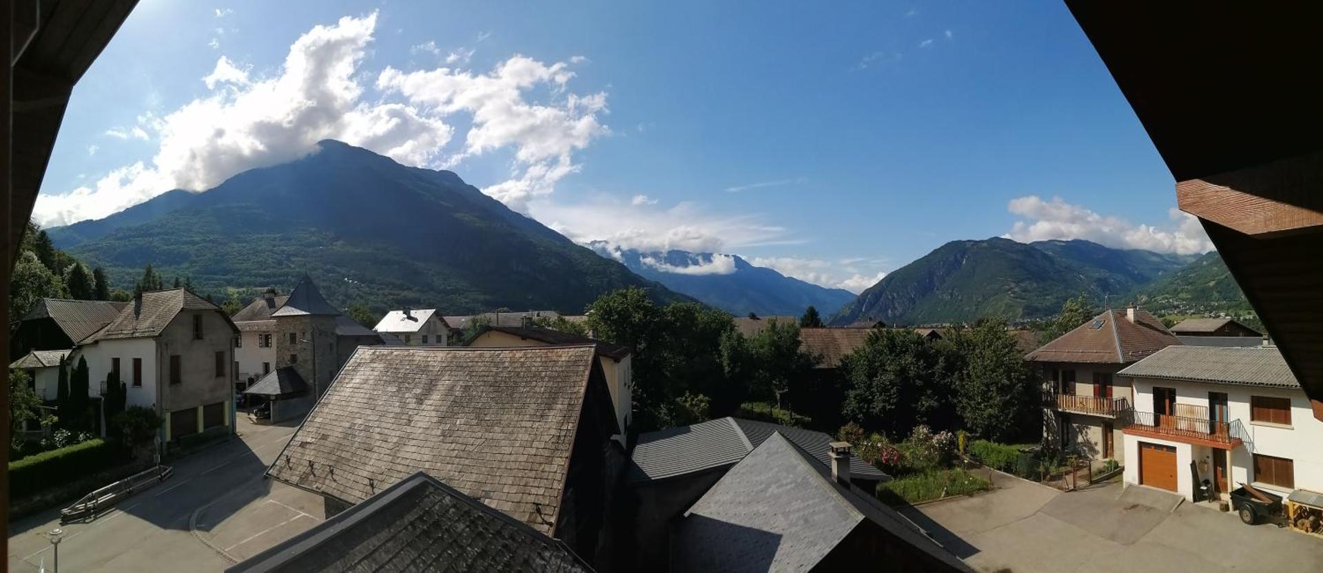 Le Grand Chatelard HÔTEL BAR RESTAURANT