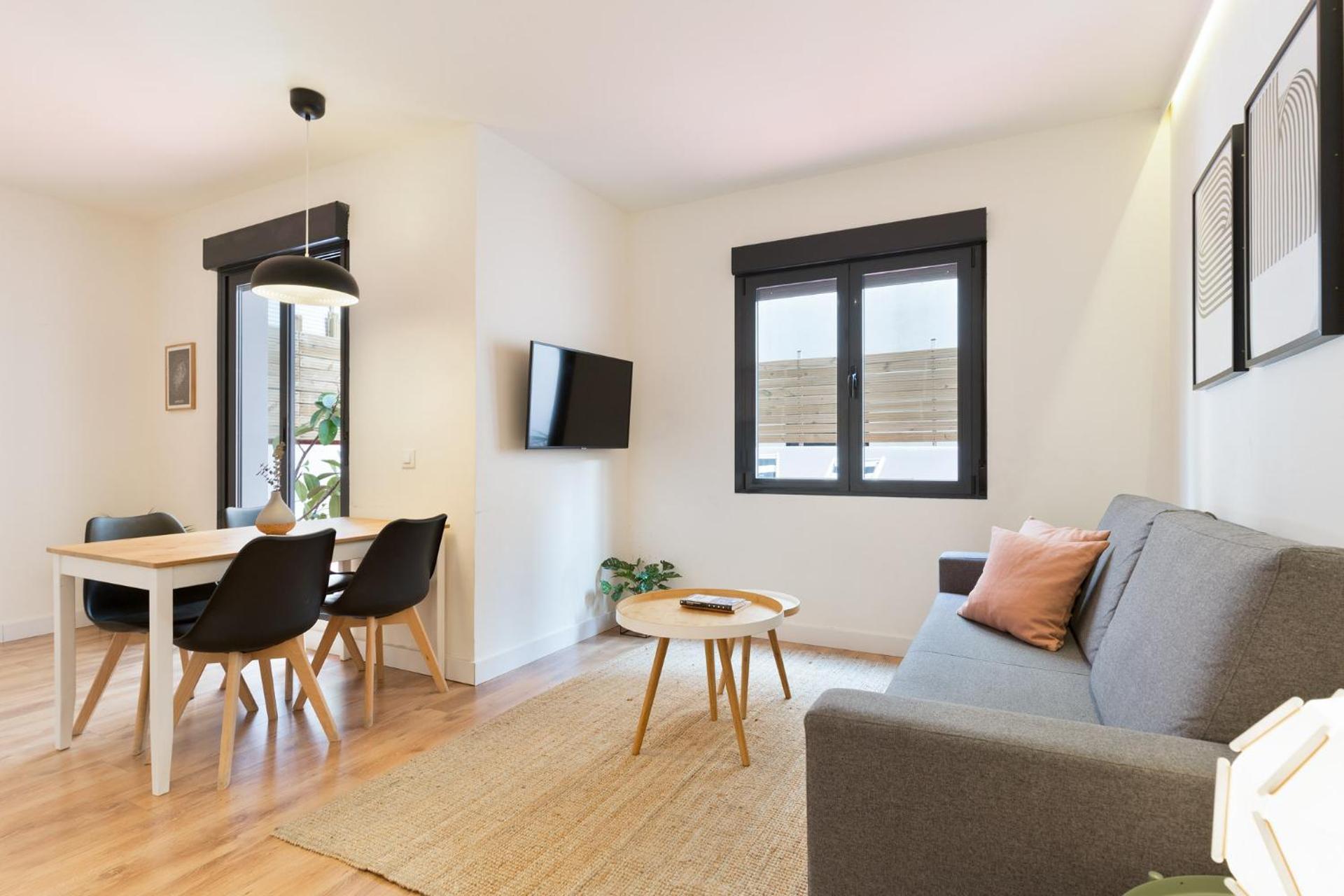 Communal lounge/ TV room