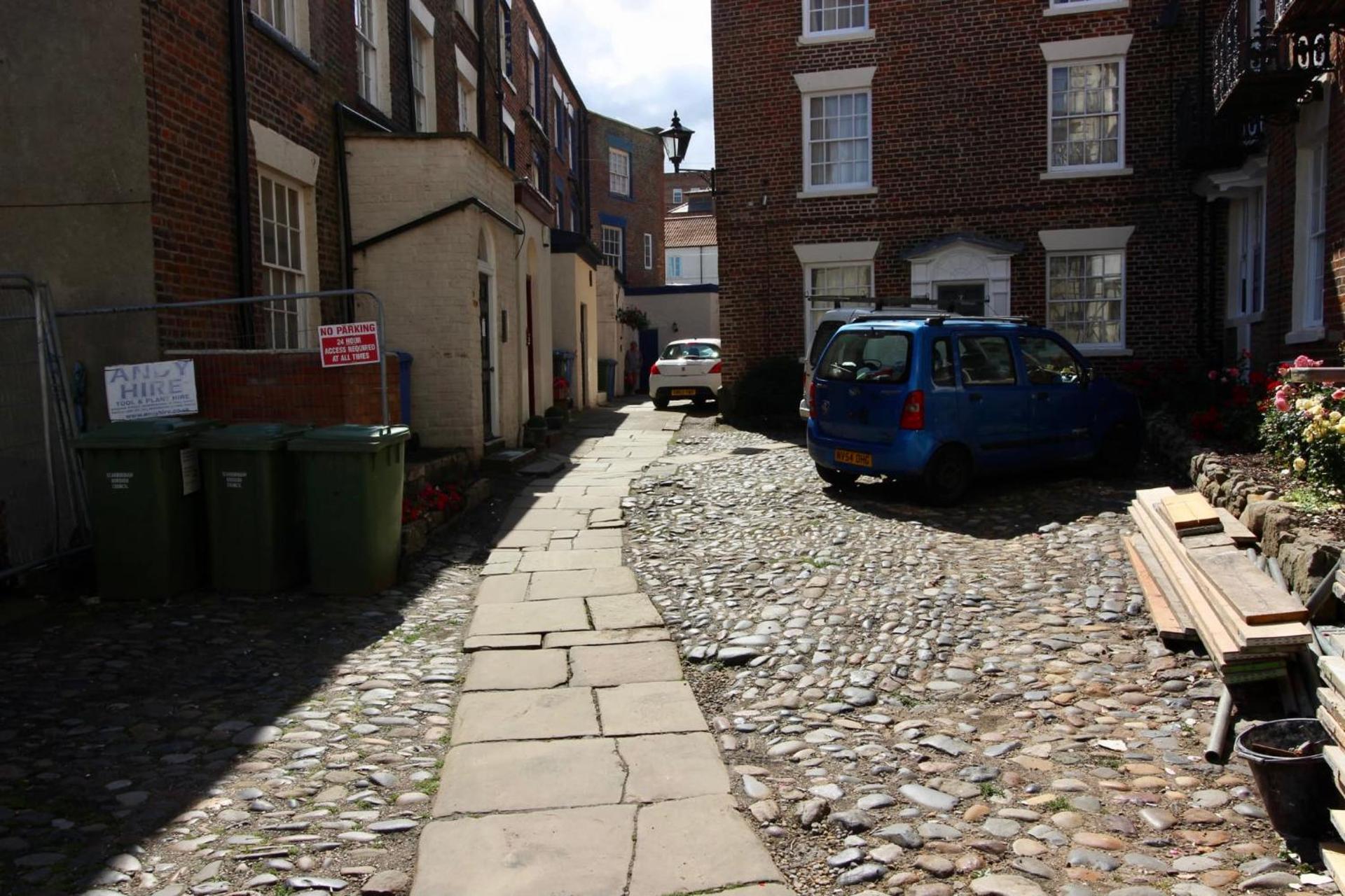 Lighthouse View - Amazing sea and beach view - Free Sky TV including Sports and Movies - Fast WIFI - Free Private Parking