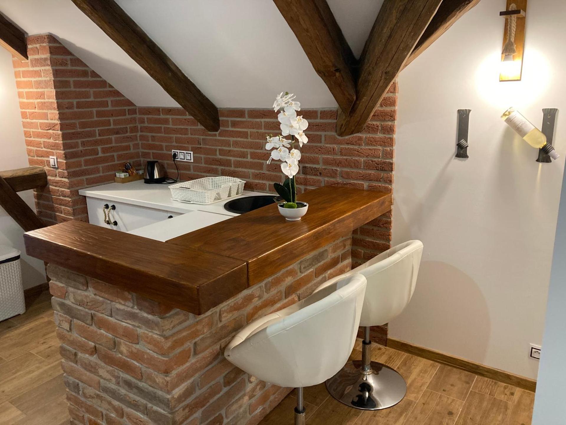 Apartmanový dům 13 Podkroví 1