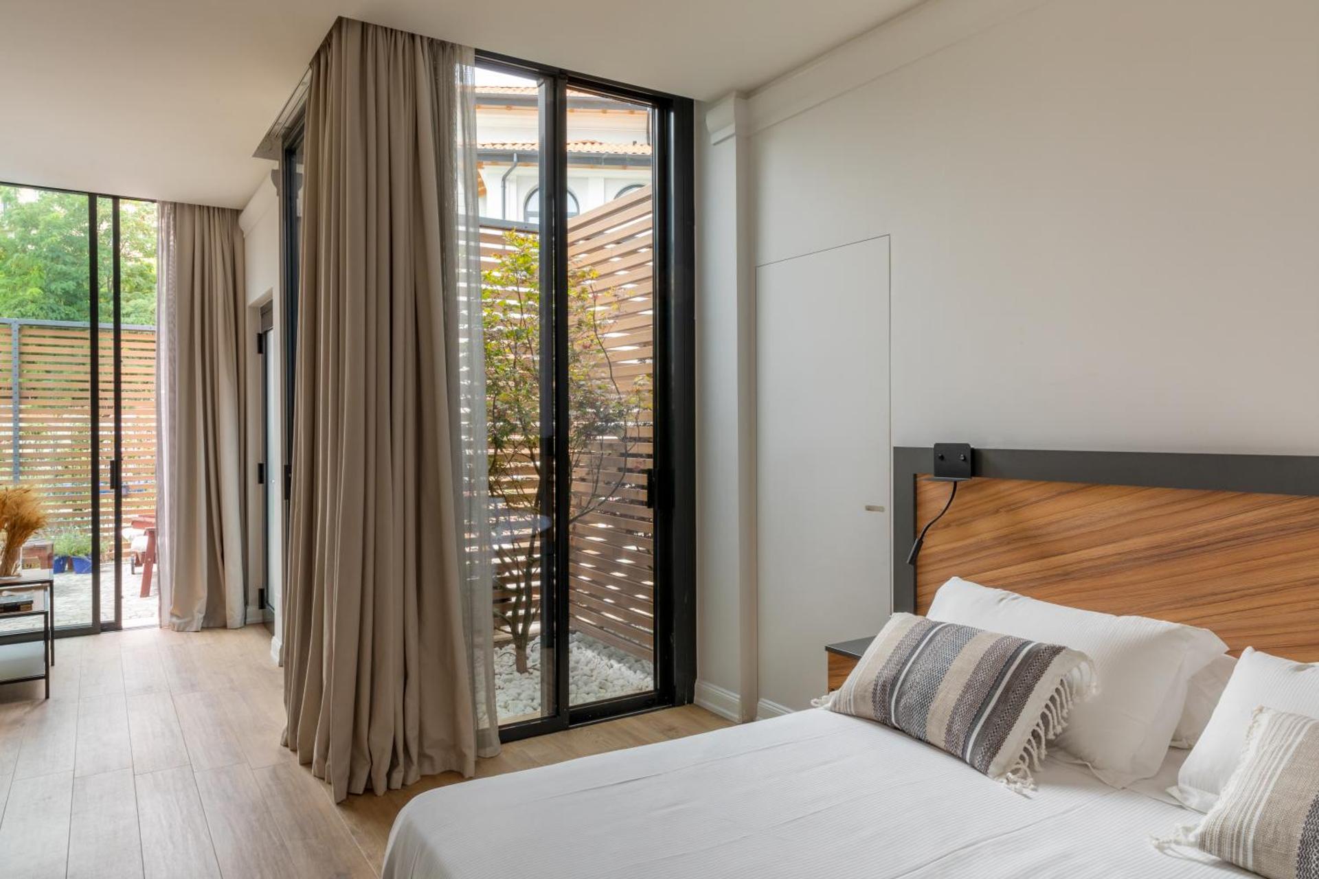 Livia Valeria Palace