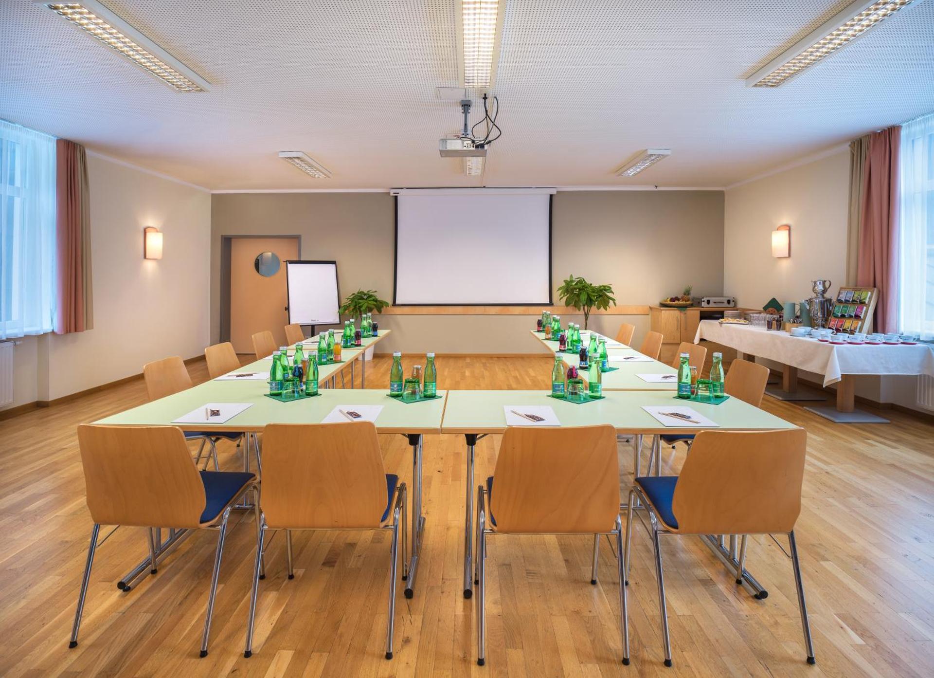 Meeting/conference room