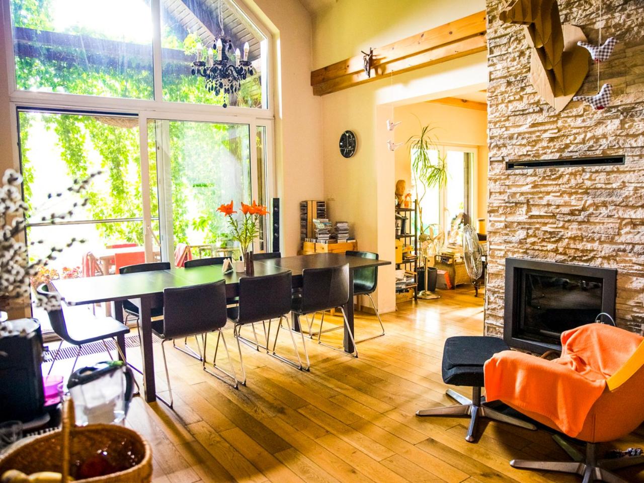 Communal lounge/ TV room