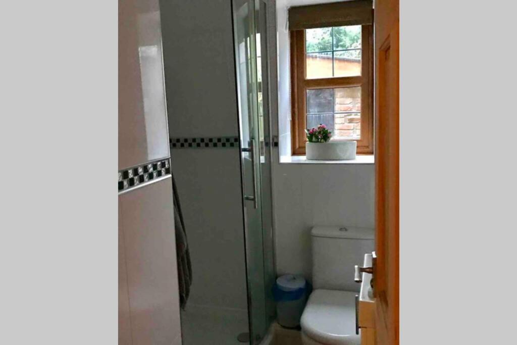 Cwtch Bach - Garnant