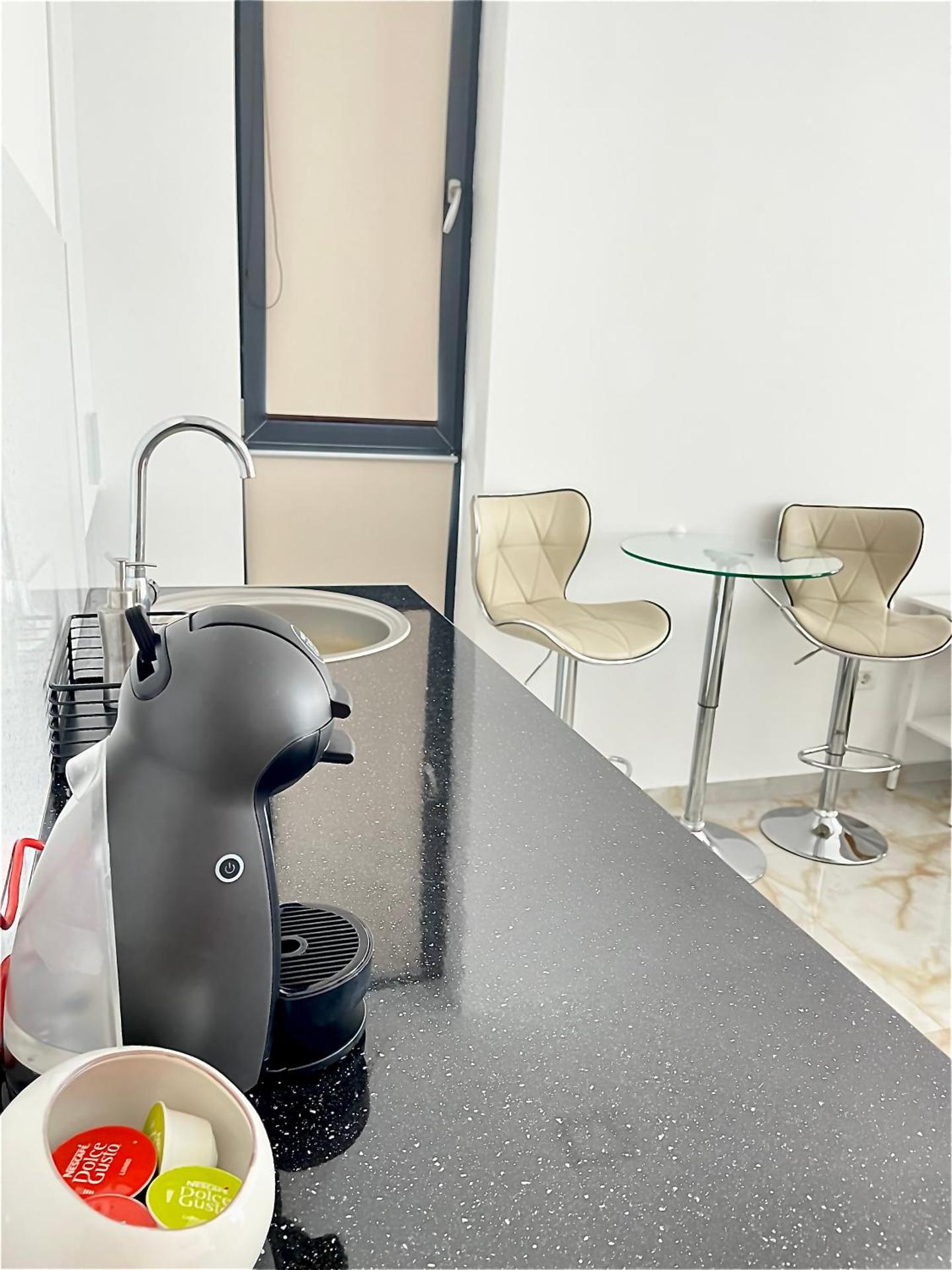 Studio Crazy Beach Summerland