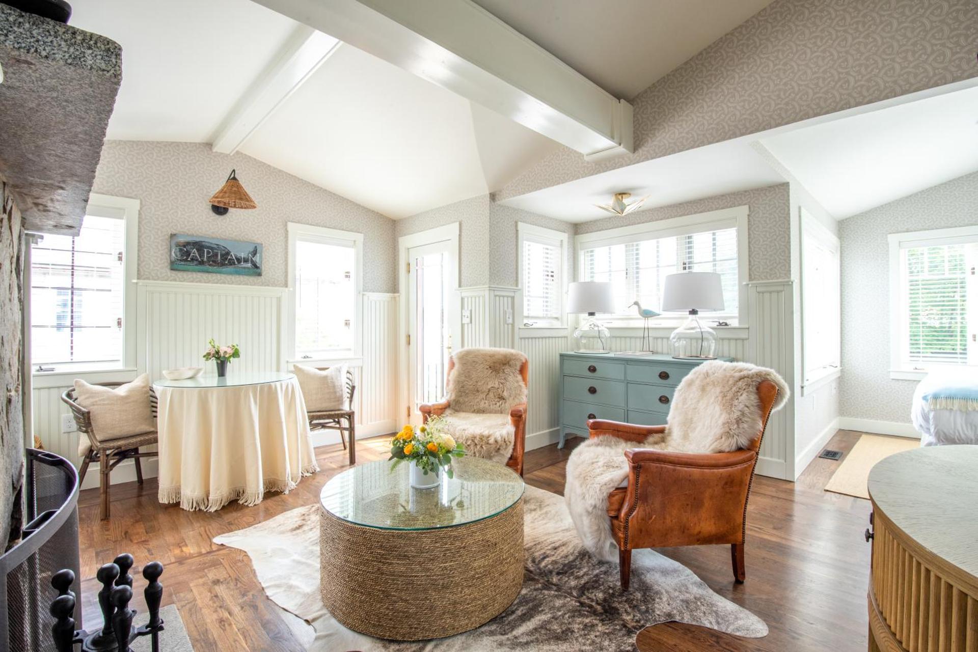 Junior Suite with Canal View