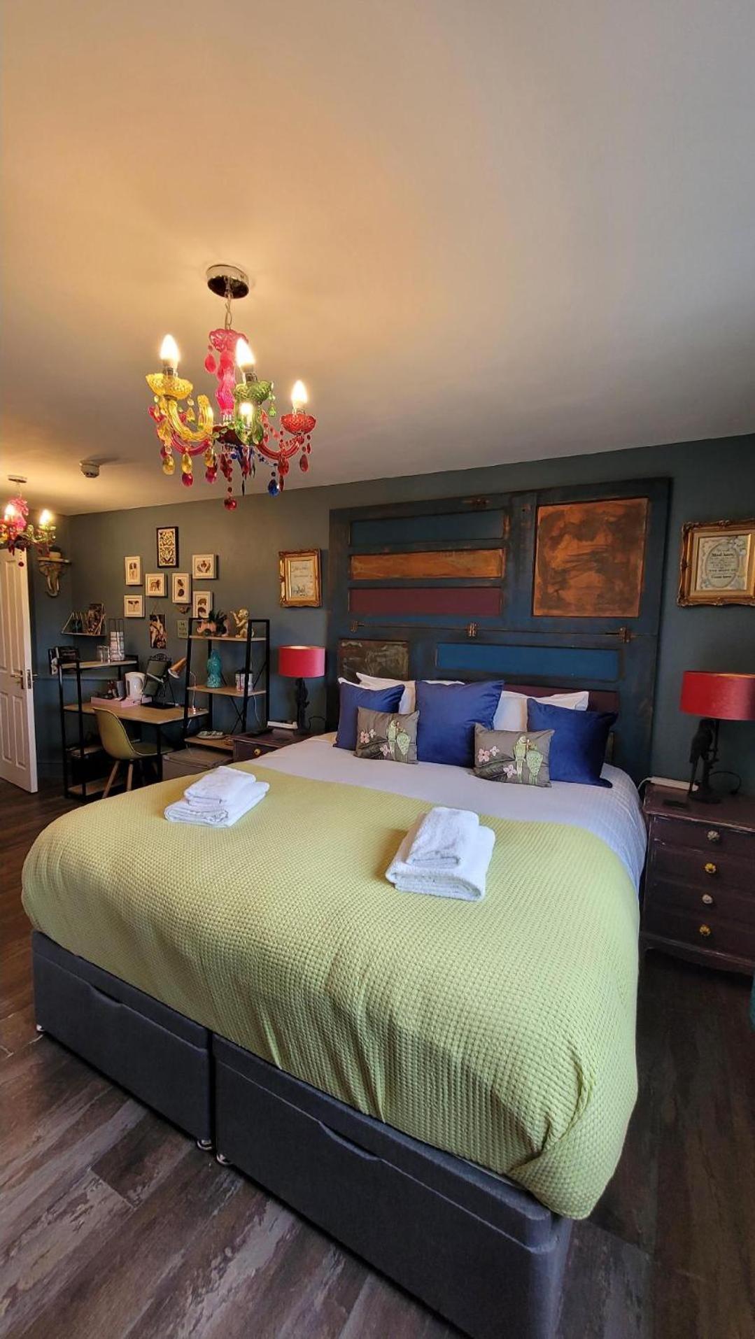 Lansdowne Simply Stay