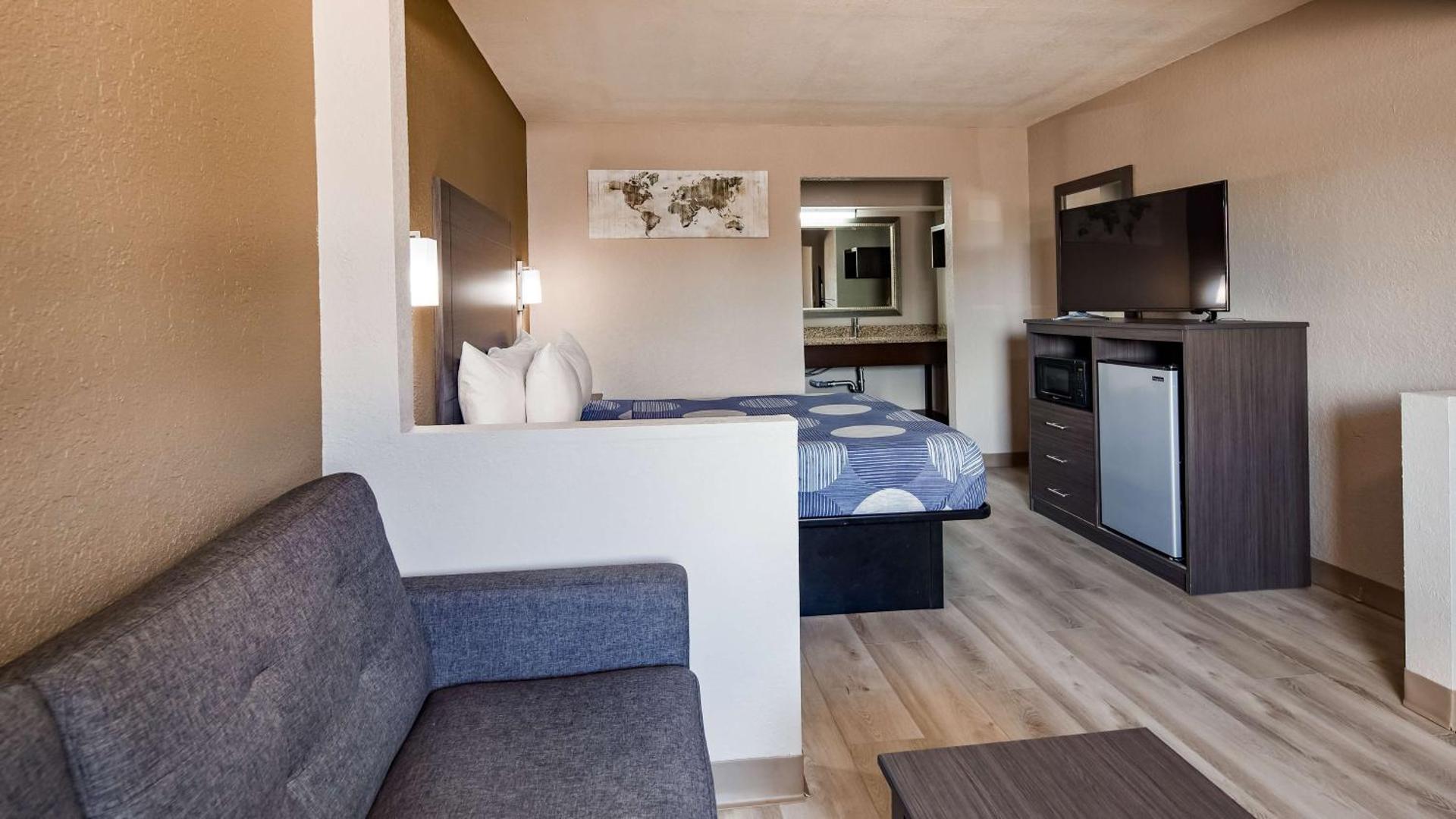 Photo of the whole room