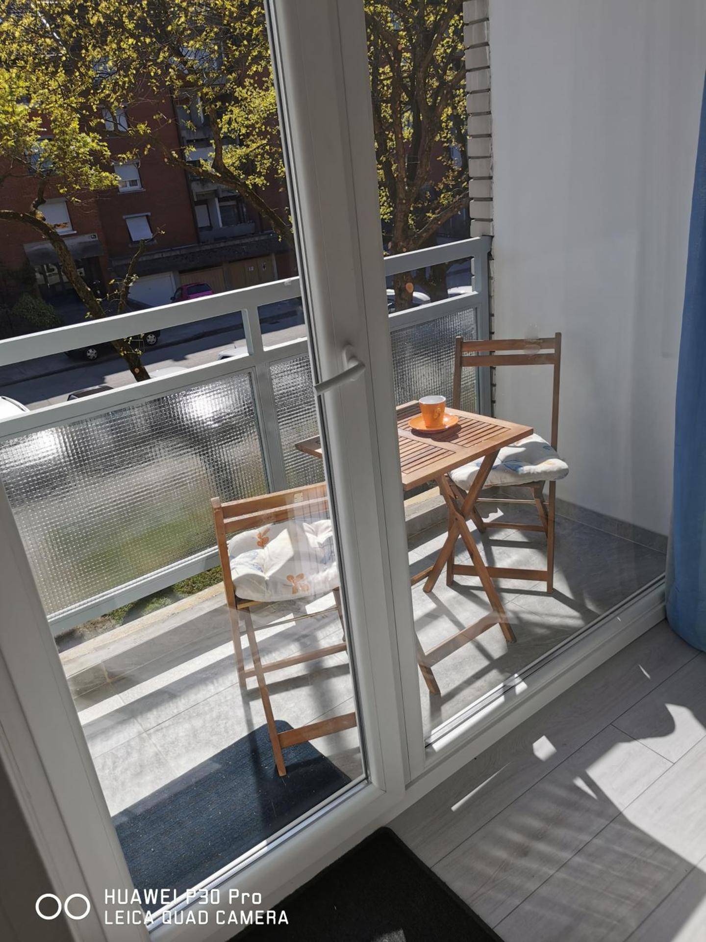 City Lake Pearl #lake Jarun#green area#free parking#cafes, tram to city, markets#balcony&sunny&easy self check in 24-7