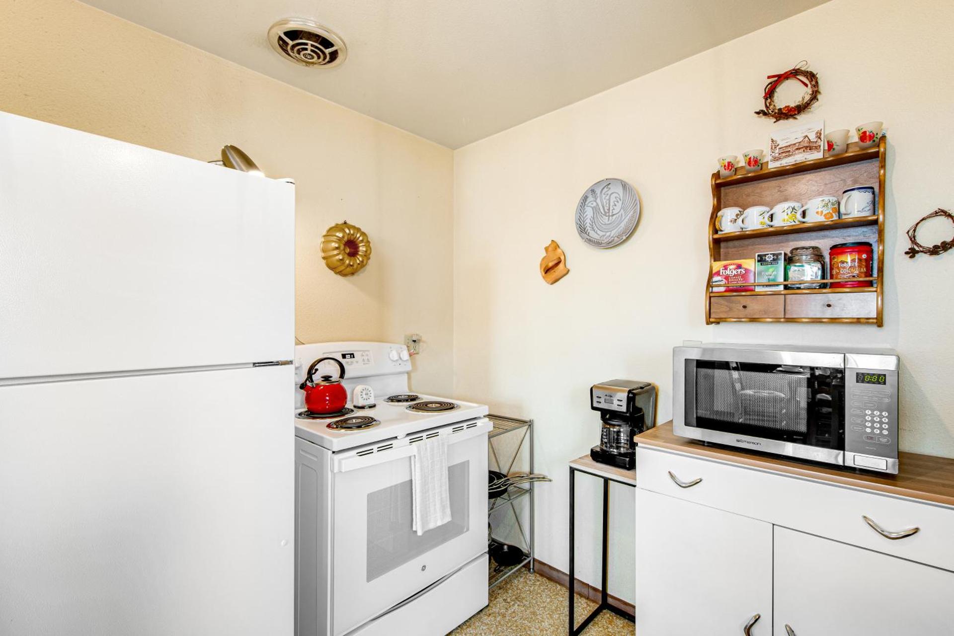 Sundown Memory Lane Cabin