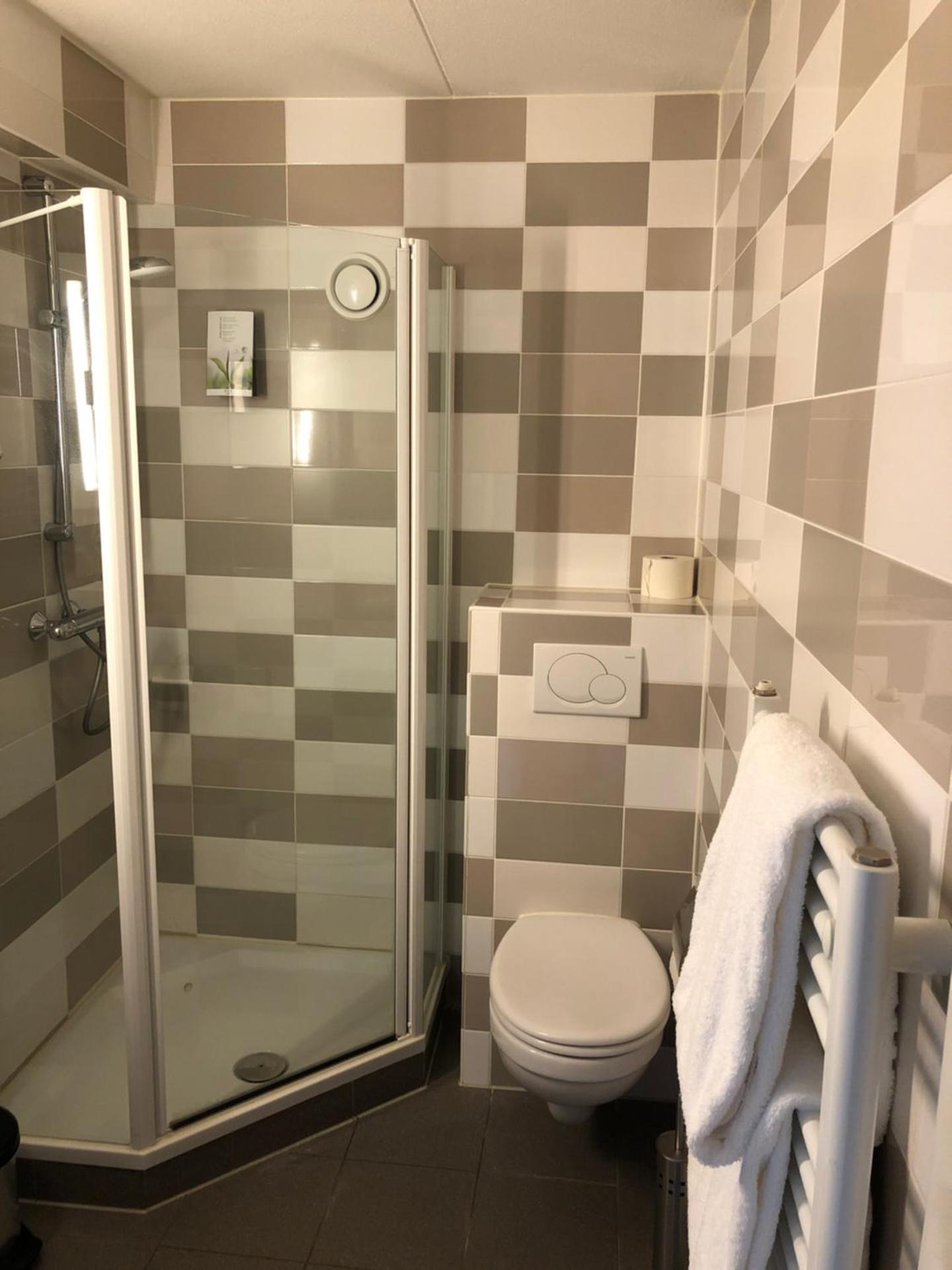 Hotel The Happy Traveler