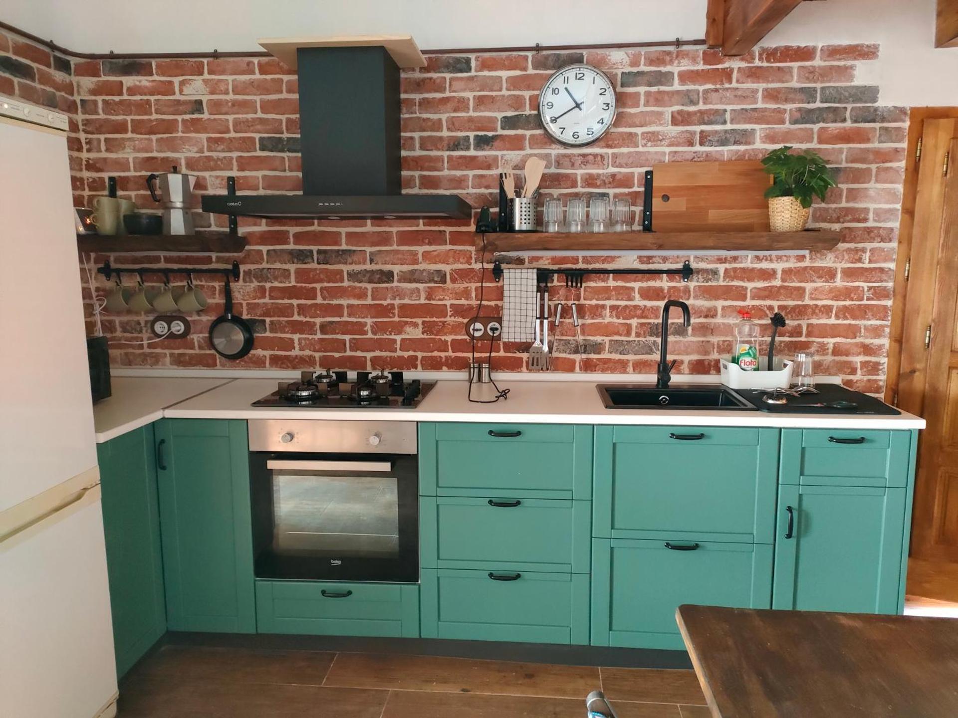 Kitchen or kitchenette