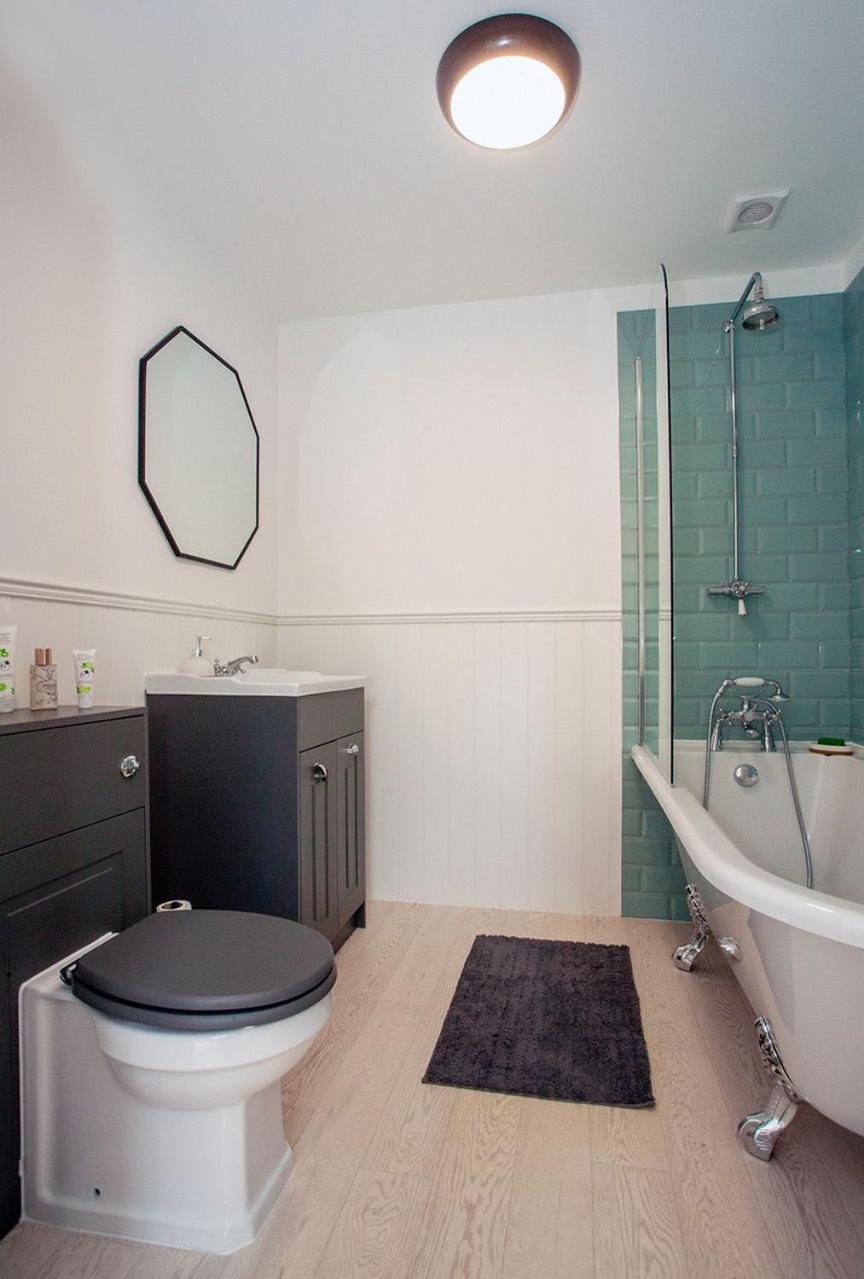 Luxurious oasis relax 32c pool, jacuzzi games bar