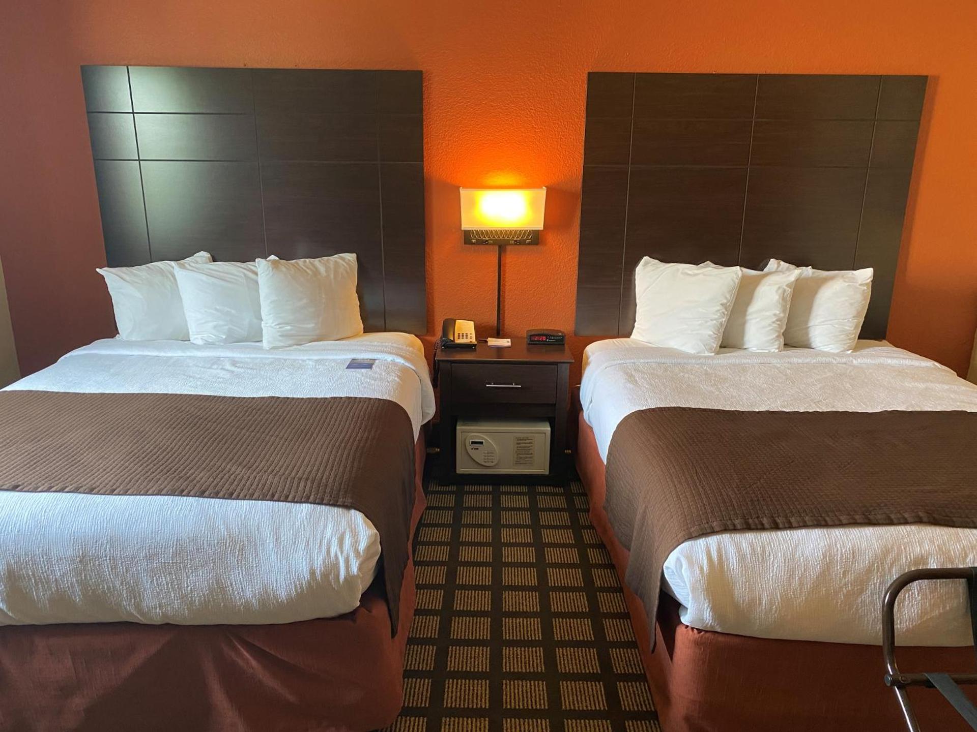 Queen Room with Two Queen Beds - Non-Smoking