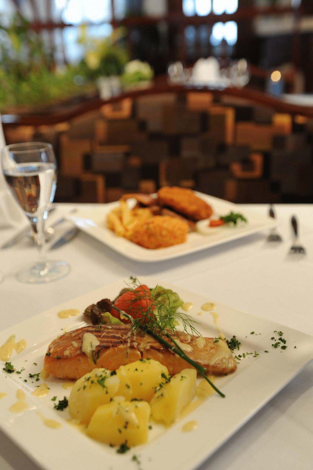 Restaurant/places to eat