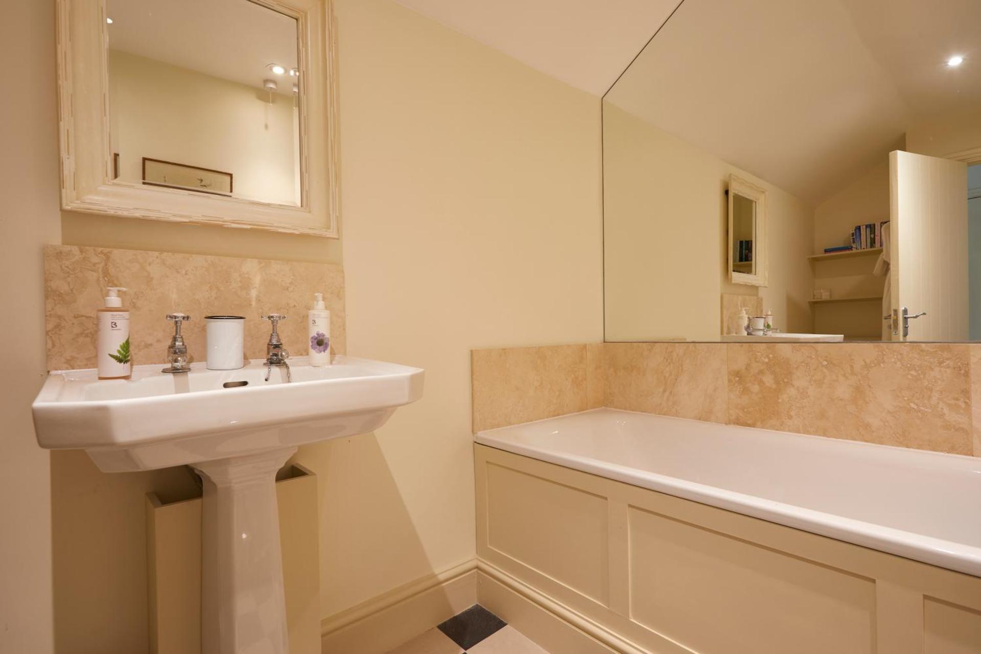 Double or Twin Room with Bathroom