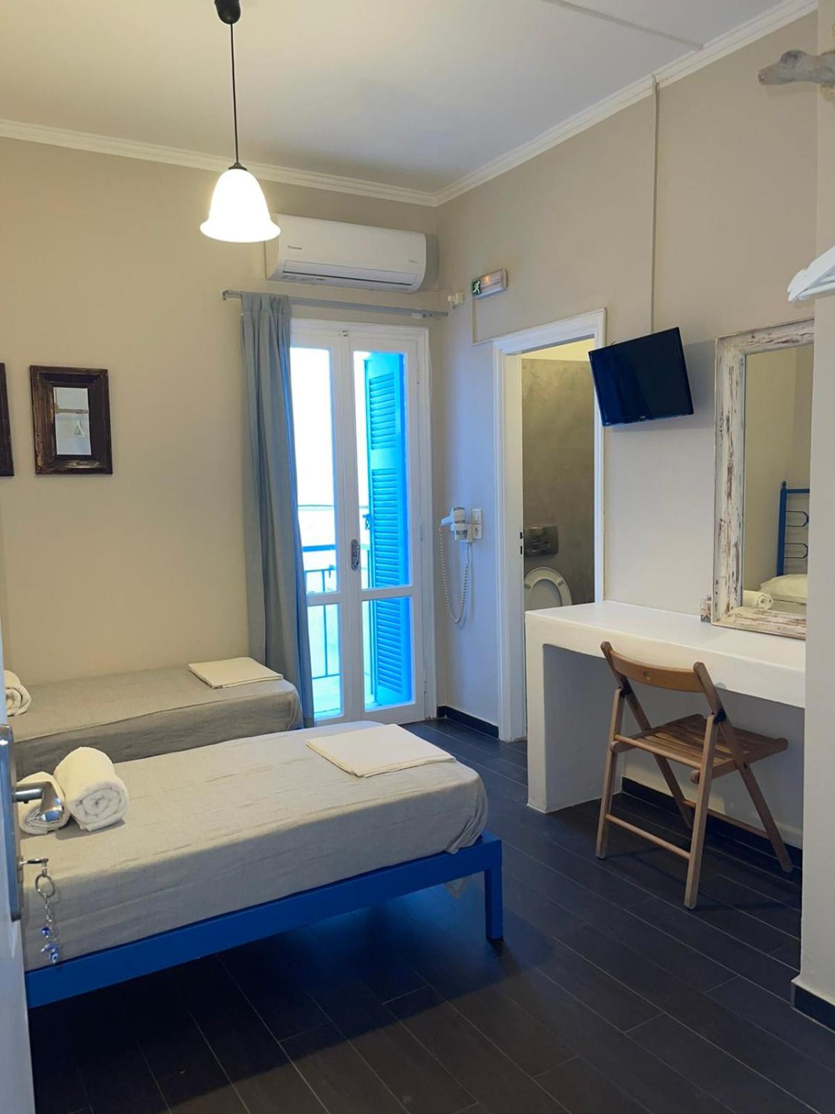 AEGEAN VIEW SEASIDE ROOMS AND STUDIOS KEA