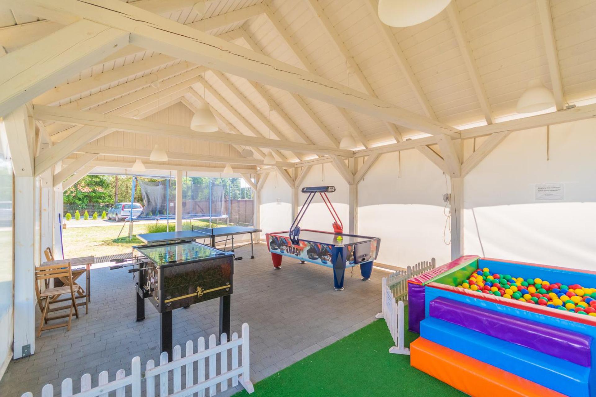 Bryza Jantar apartamenty z sauną & domki z kominkami