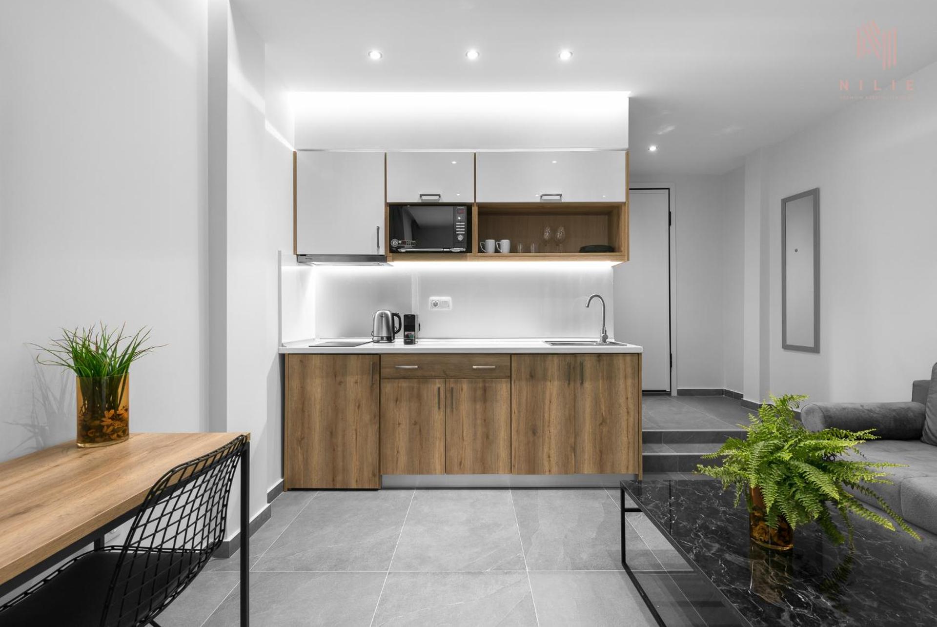 Kitchen or kitchenette