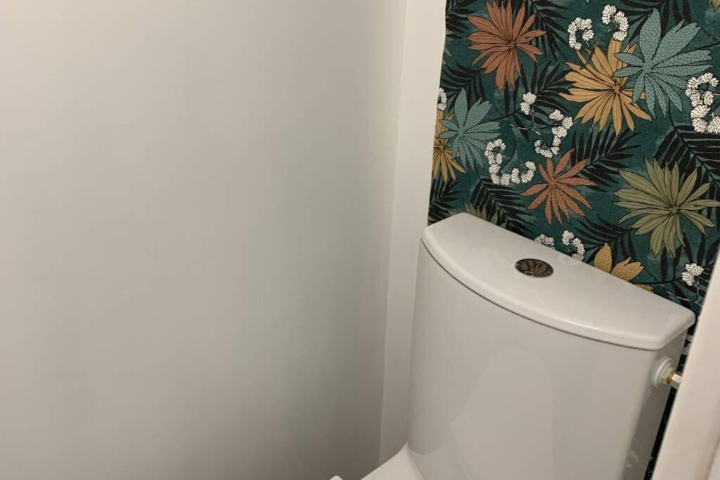 LA PETITE MAISON PRÈS DE LA MER