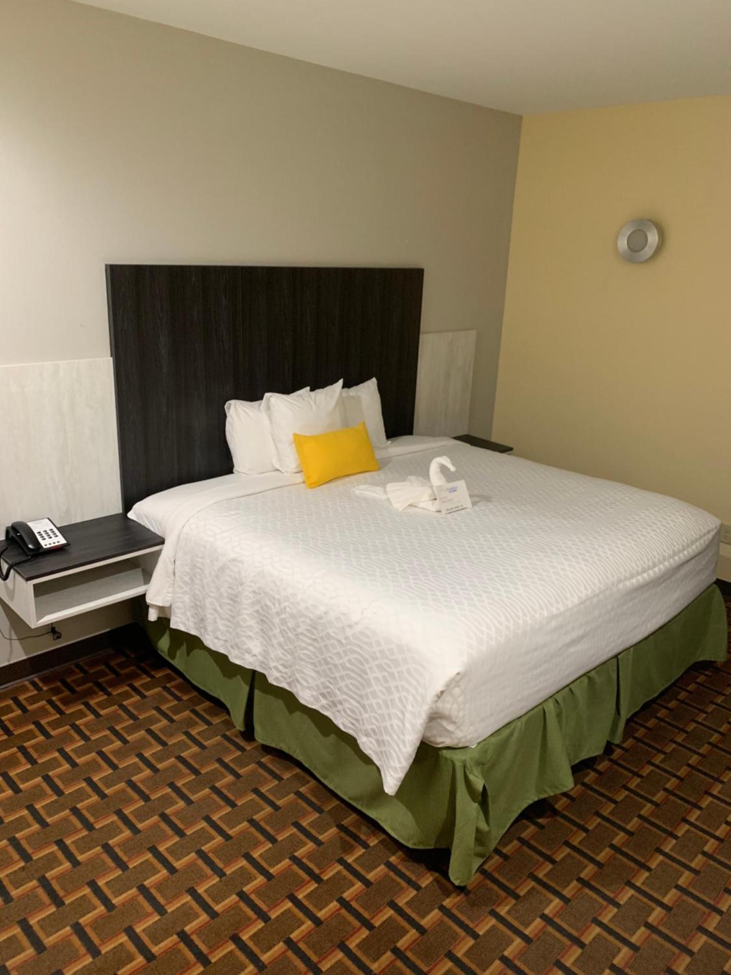 HomeStay Inn & Suites Edinburg