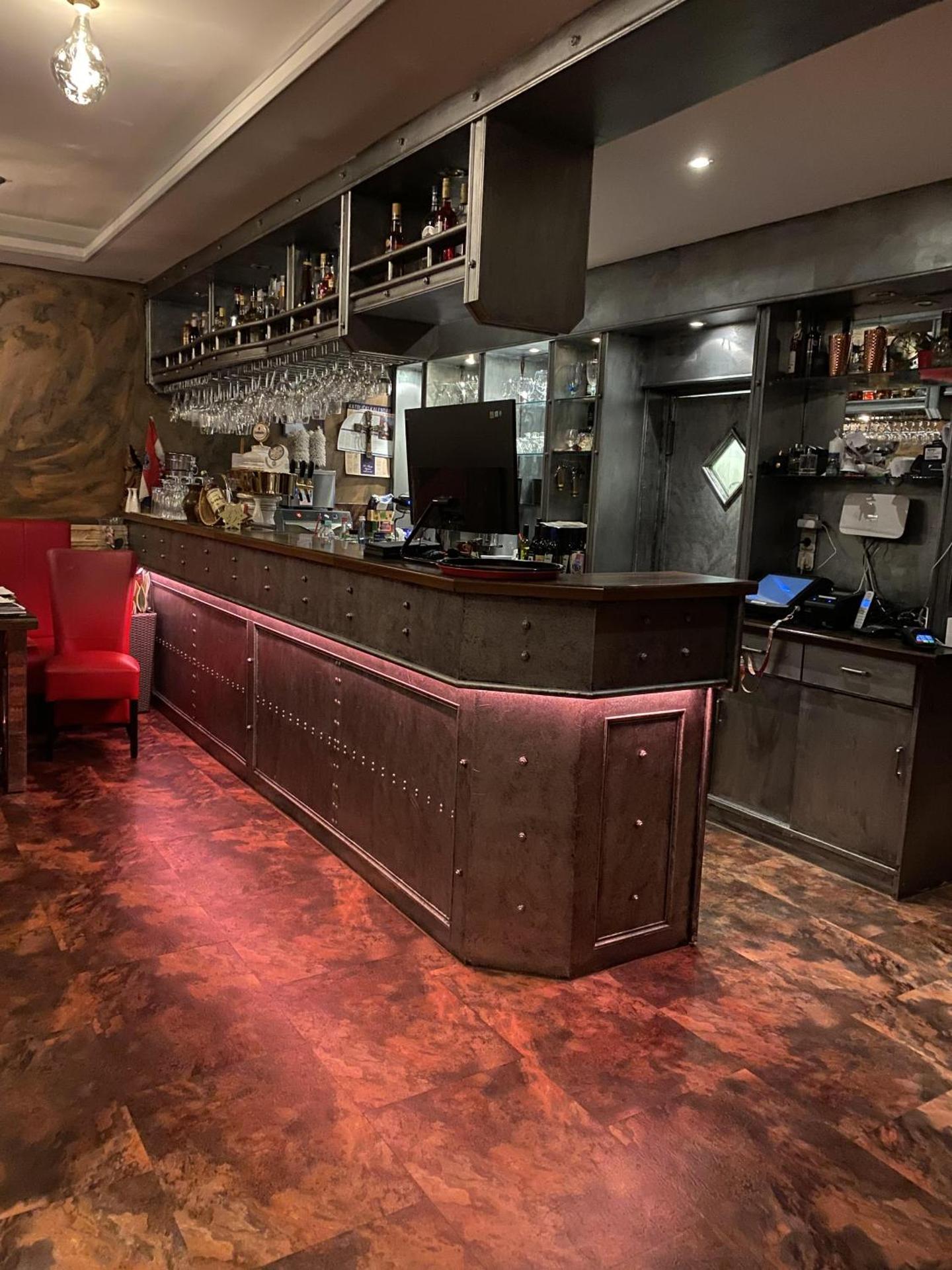 Lounge or bar