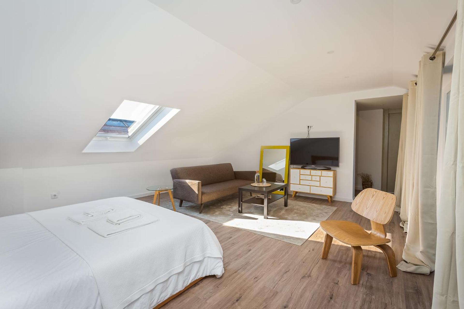 Communal lounge/ TV room