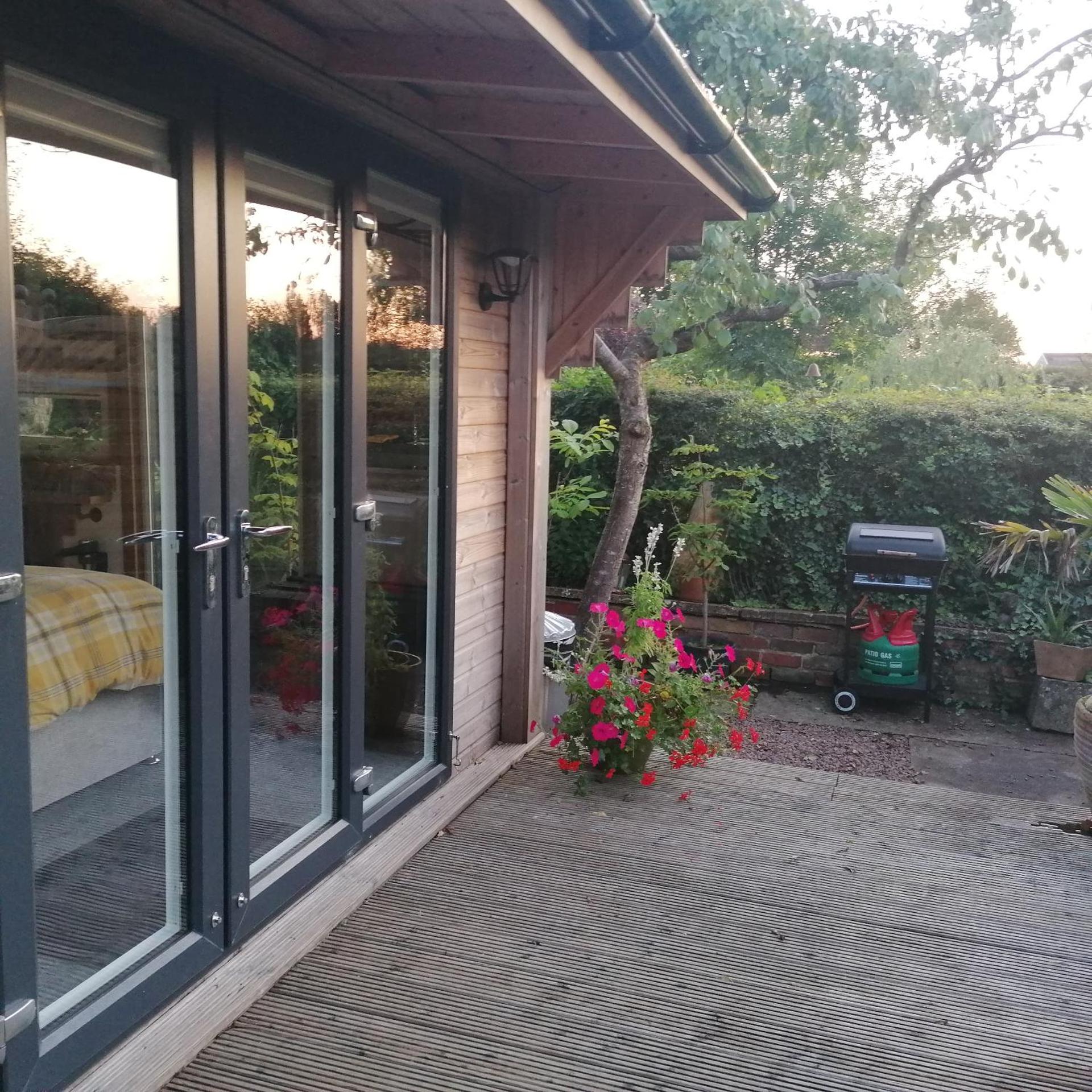 Crown Cabin Wiltshire near Longleat and Bath