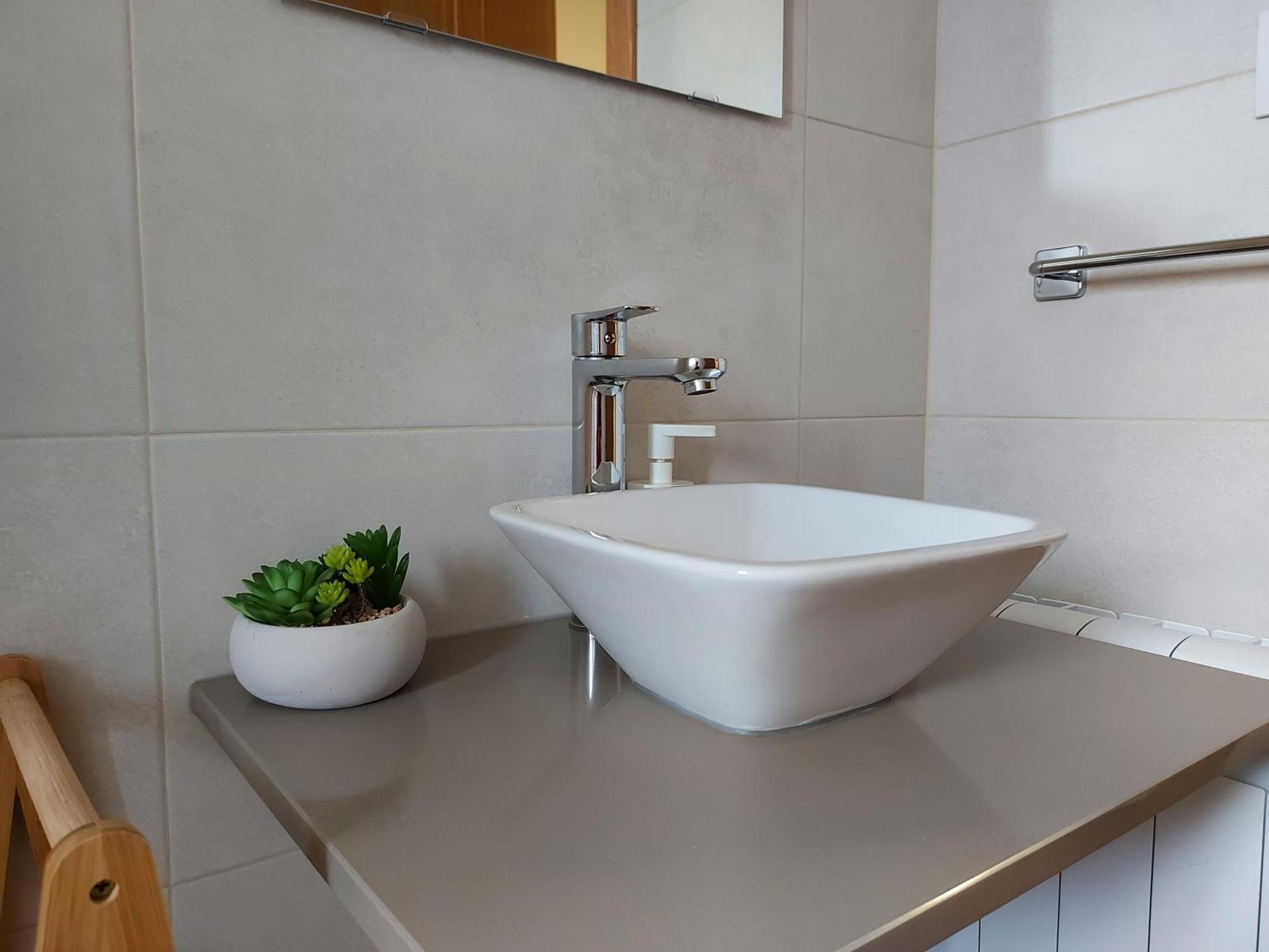 Twin Room with Bathroom