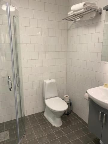 Studio - Semi Basement