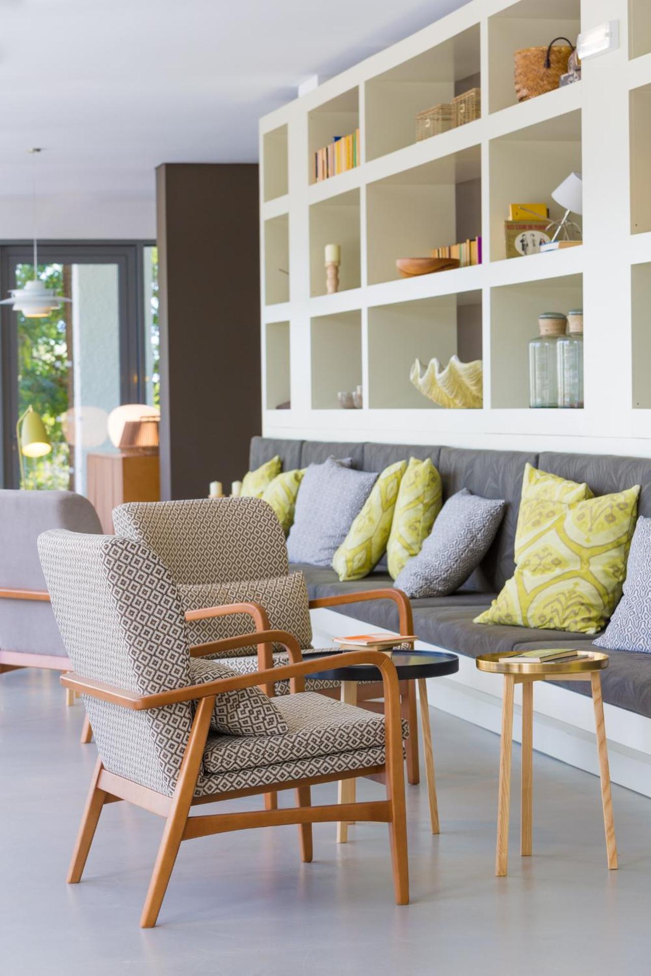 Communal lounge/ TV room