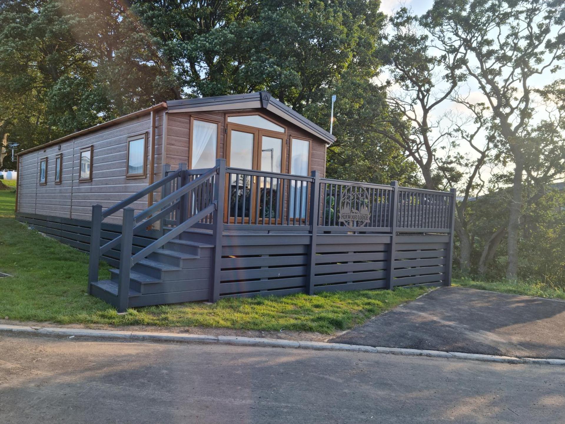 Foxwood Lodge Private Hot Tub Getaway