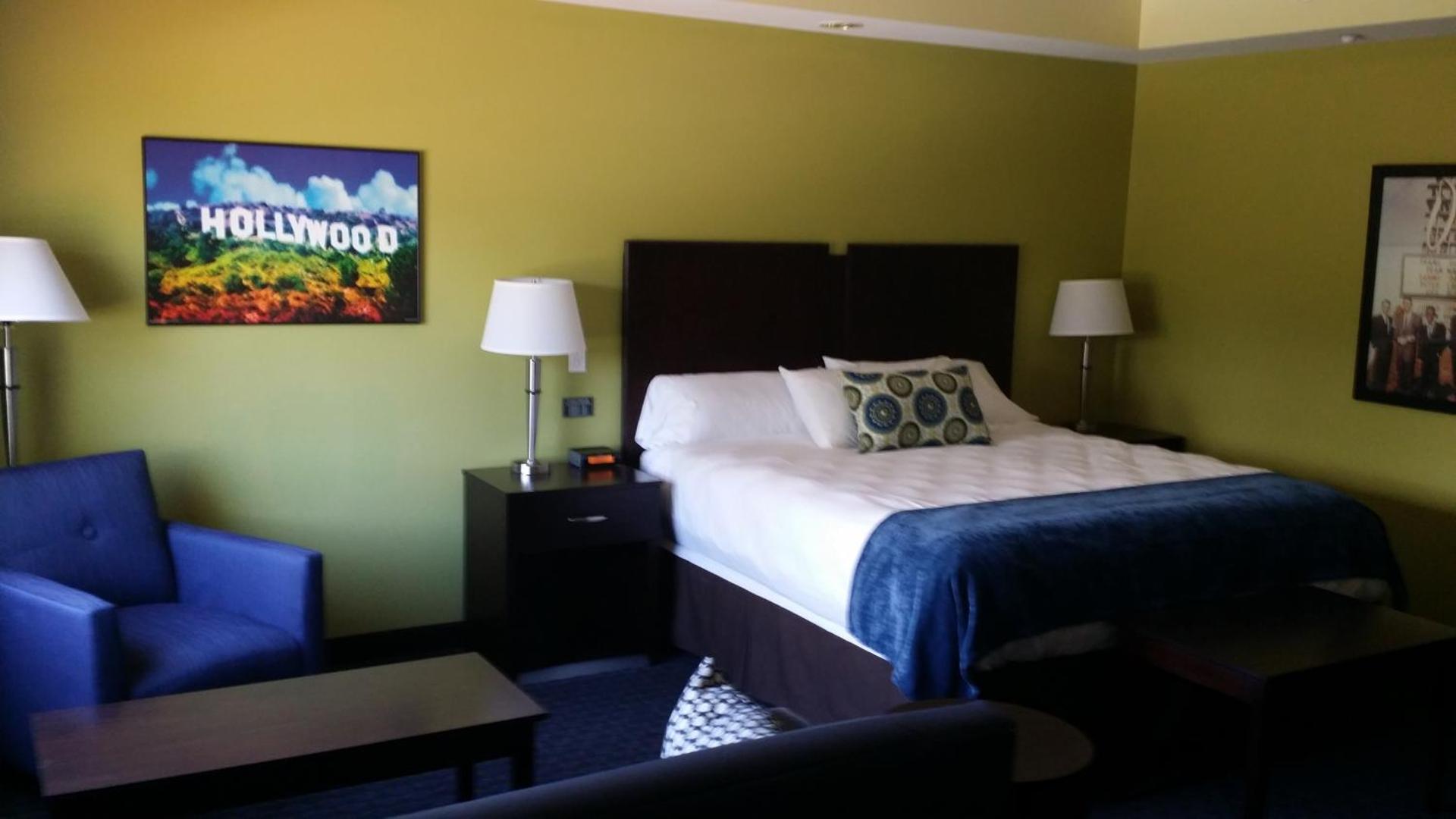 Photo of the whole room