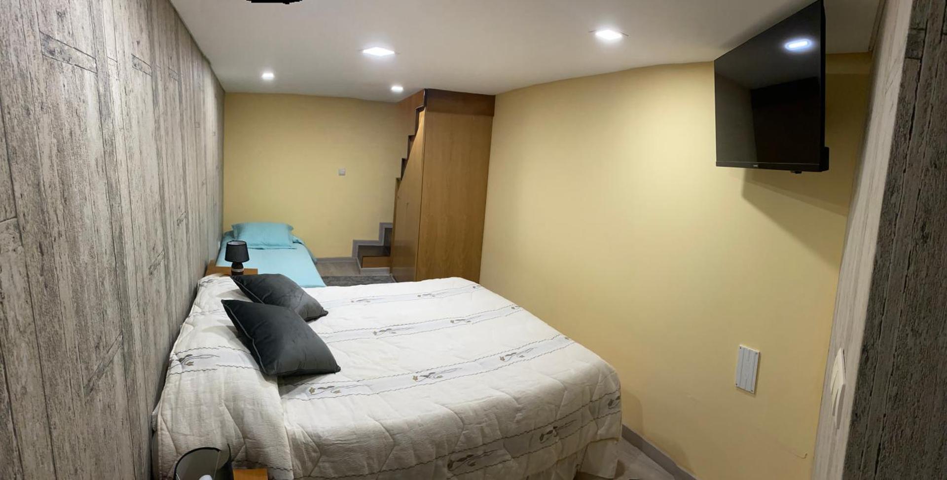 Communal lounge/ TV room