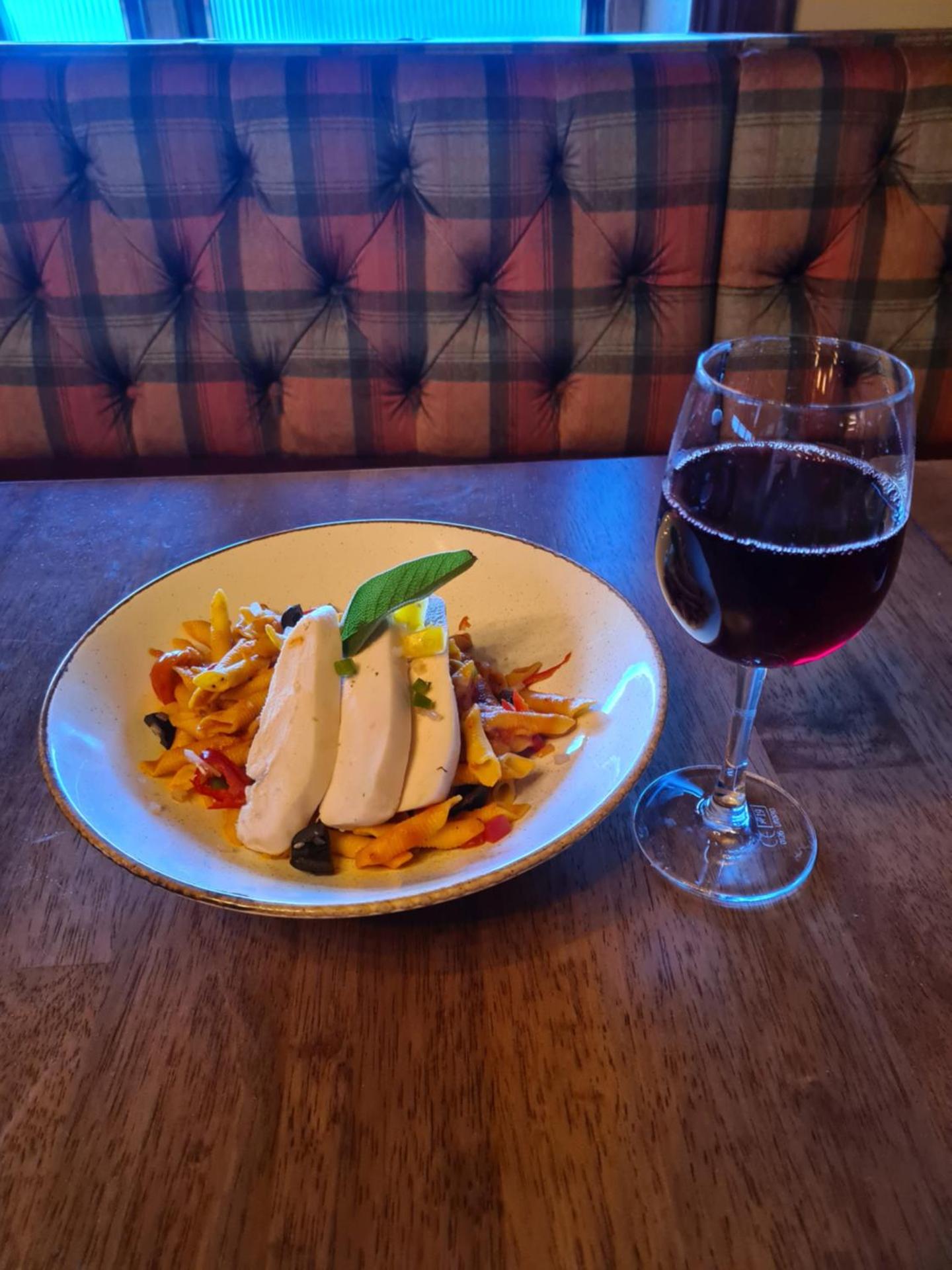 The Canalside B&B at The Auld Shebeen Bar