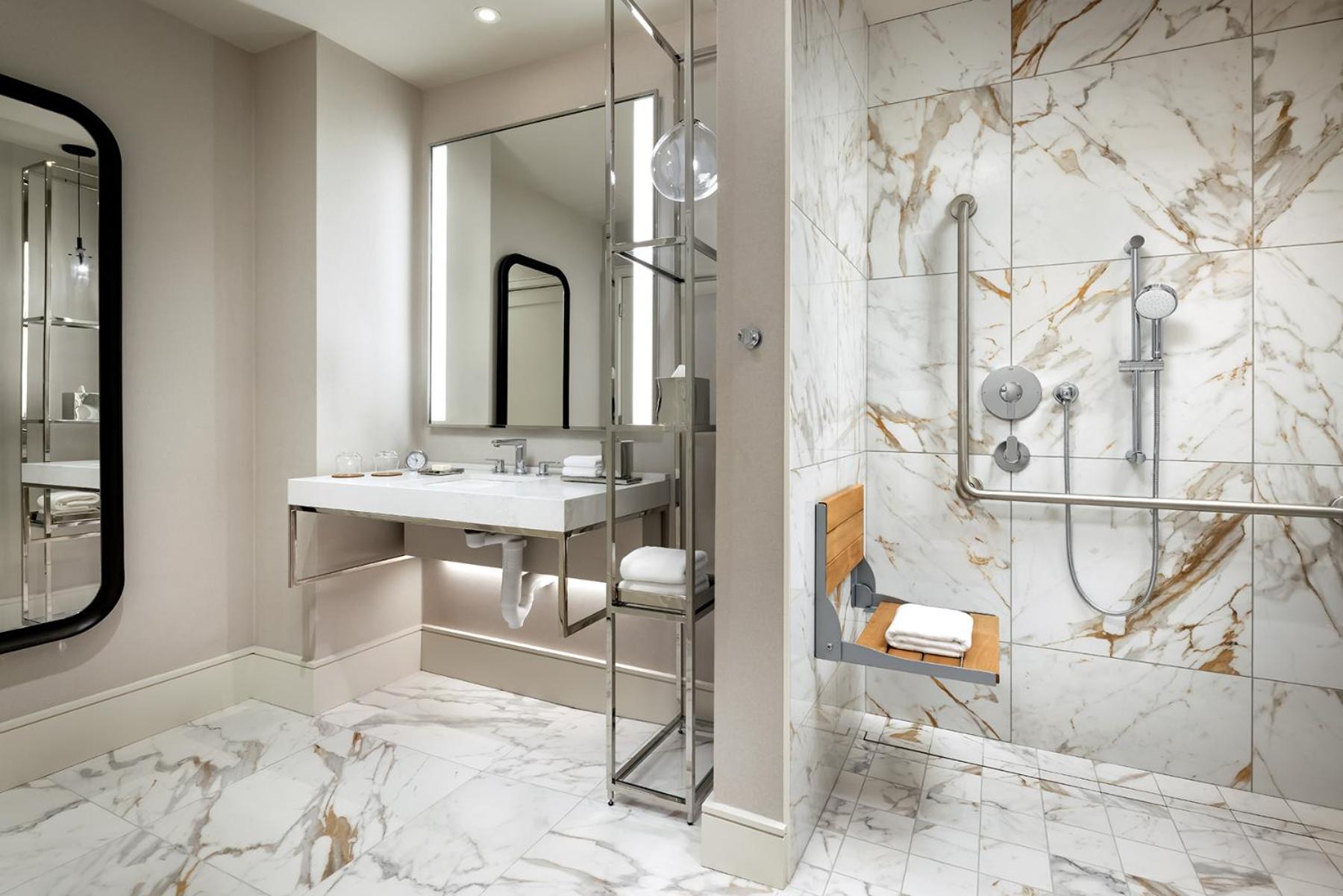 King Room with Shower - Disability Access