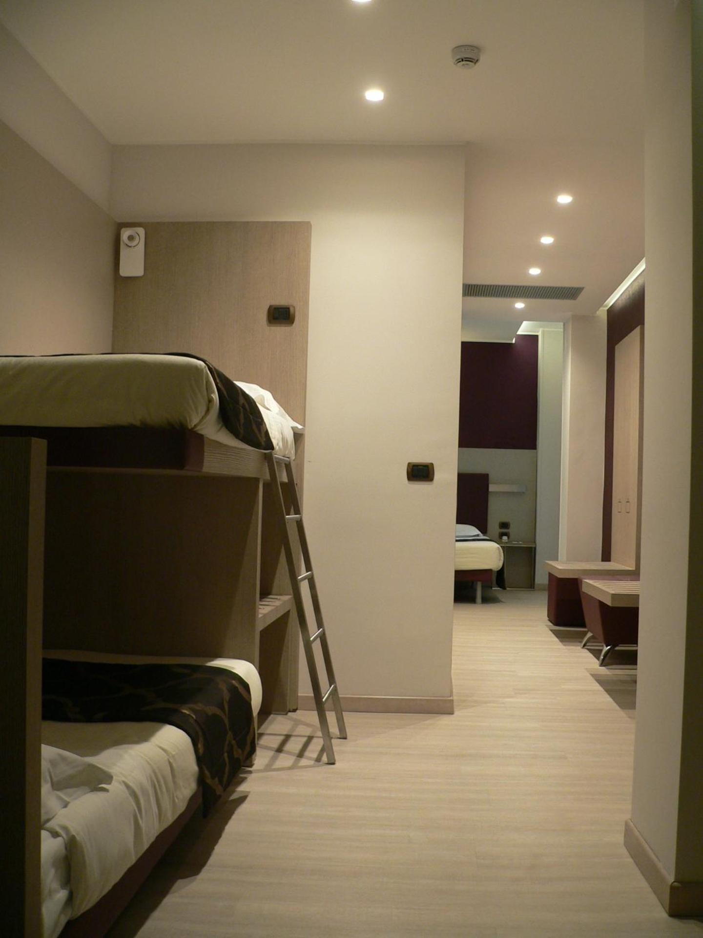 Quadruple Room with Private Bathroom