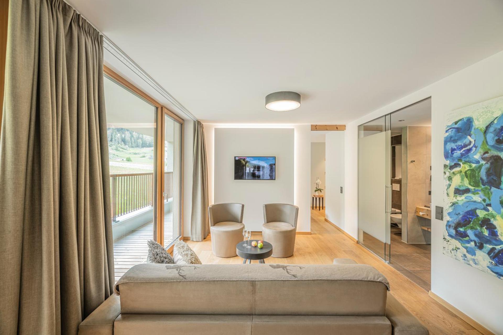 Photo of the whole room