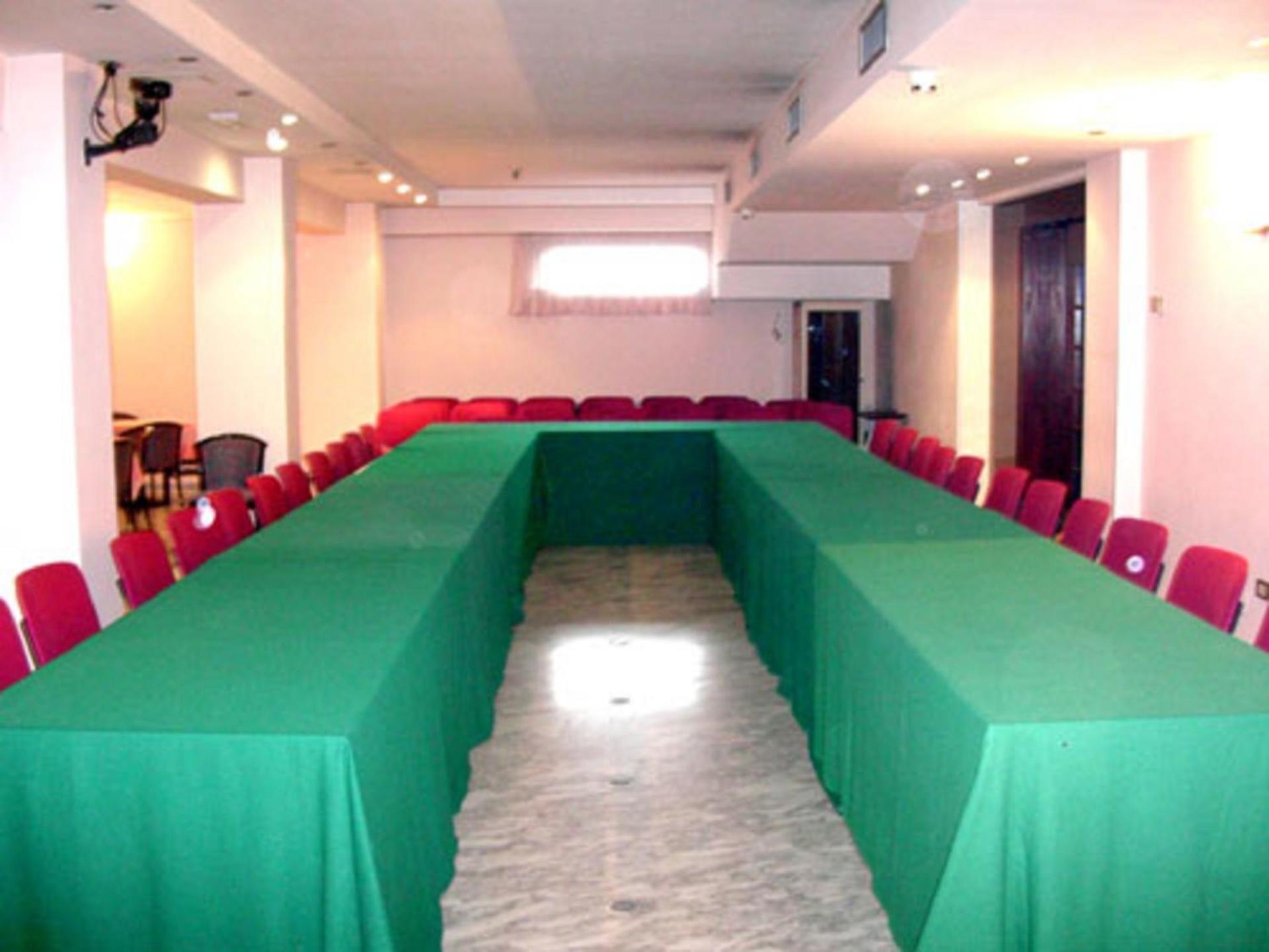 Meeting/conference room