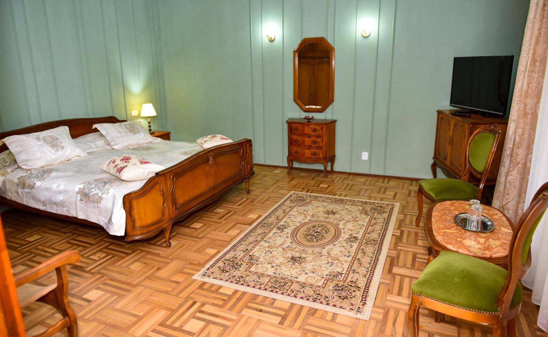 Former Ceausescu's Vila Crizantema