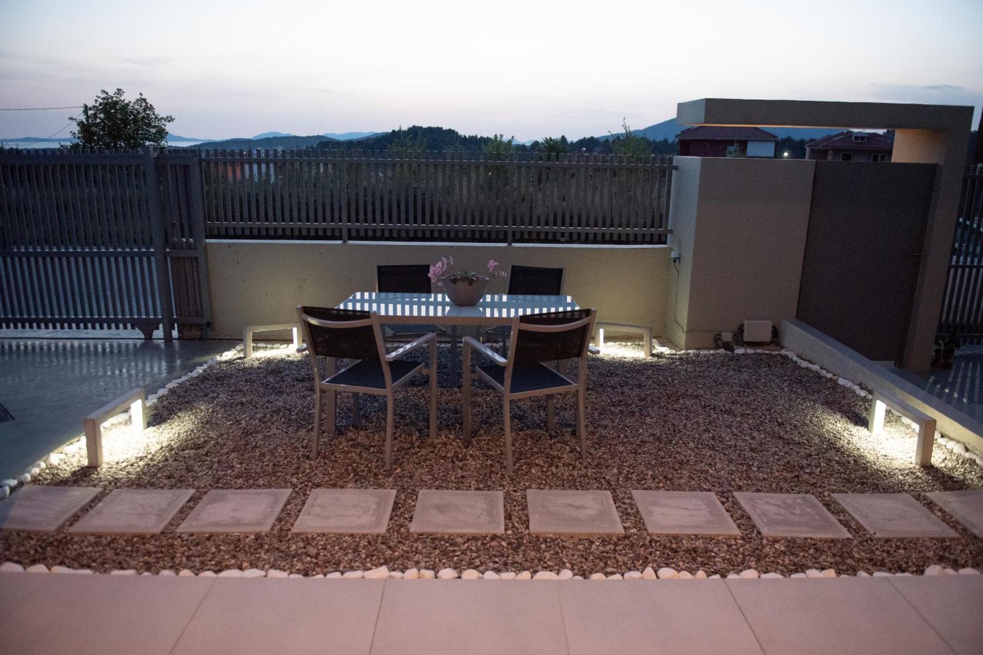 C&A Luxury Apartment