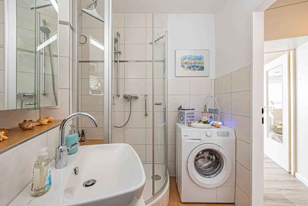 Traumblick! Mitten im Wasser u. doch ganz oben:)