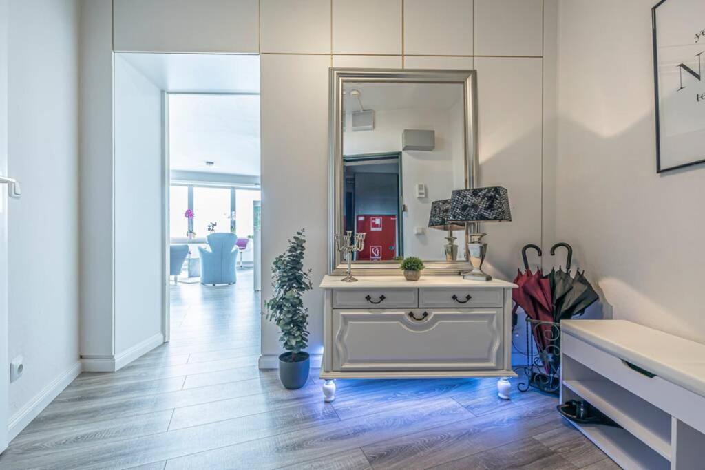 Traumblick! Mitten im Wasser u. doch ganz oben:)