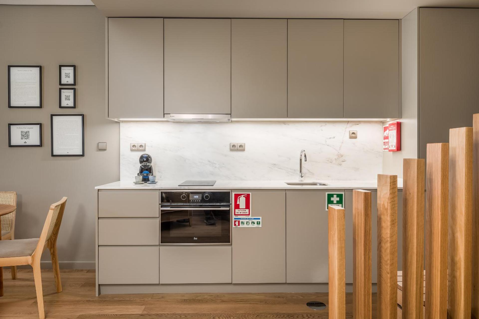 Kitchen or kitchenette