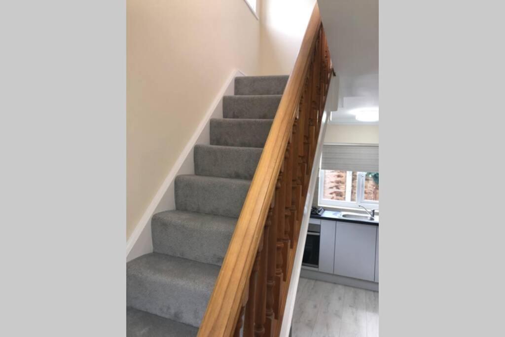 Charming just renovated 2 bed cottage in the centre of village