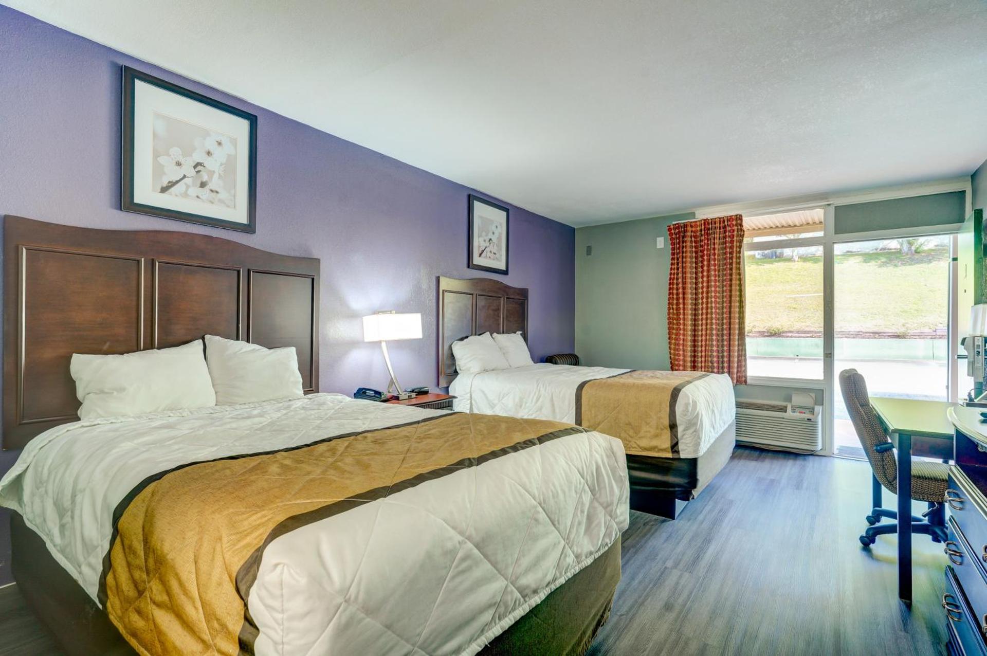 Double Room with Two Double Beds - Non-Smoking