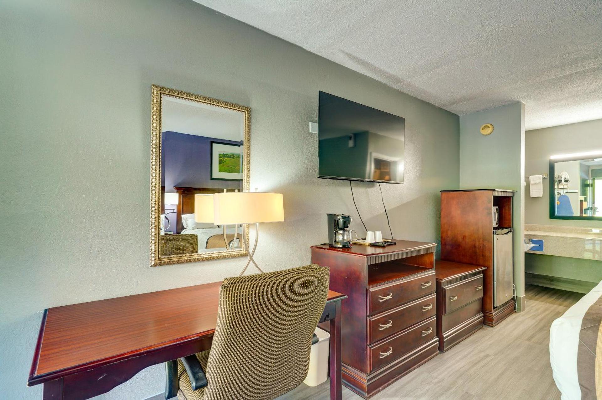 King Room - Non-Smoking