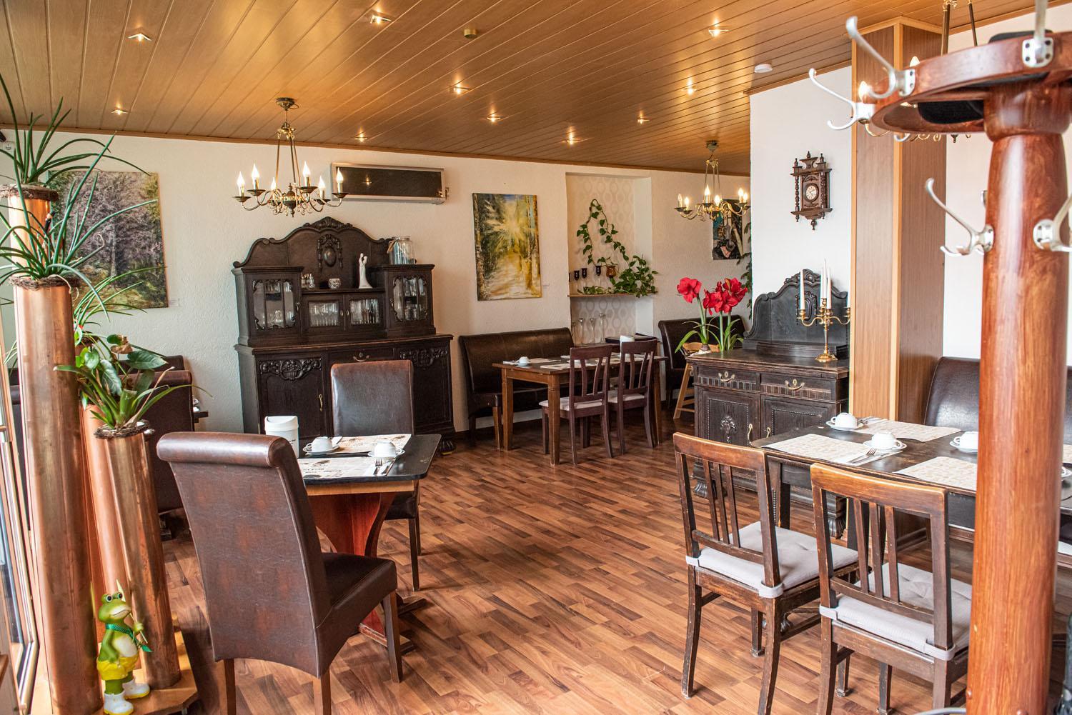 Restaurant/places to eat