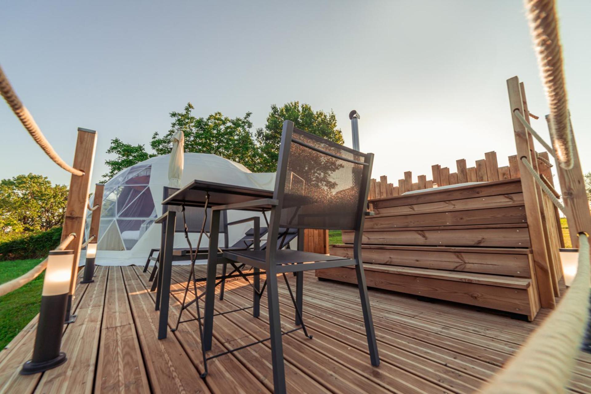 Au Champ de l'Insolite